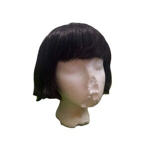 Estetica Designs Short Bob Bangs Women's Black Wig 100%‎ Modacrylic Straight